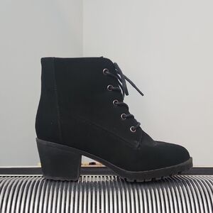 CUTE I.D. REQUIRED BLACK VELVETY/FAUX SUEDE FABRIC INSIDE ZIP COMBAT BOOTS SZ 5